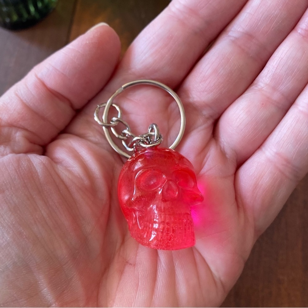 Handmade Resin Clear Pink Skull 3” Keychain Gothic Backpack Bag Charm NEW - Picture 5 of 9